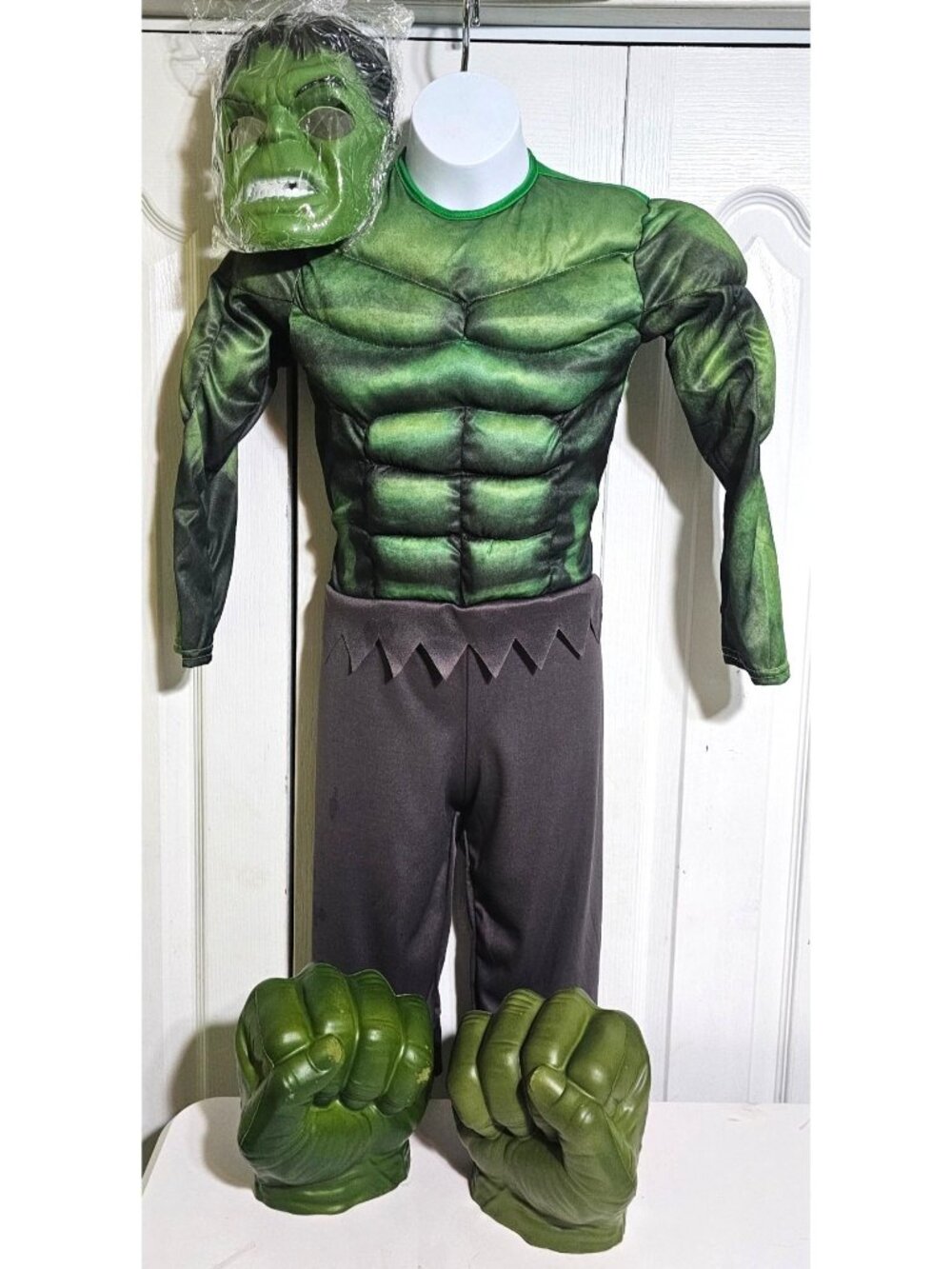 Hulk Muscle Costume Boys 10-12 Mask Hasbro Foam Smash Fist Glove Marvel Avengers